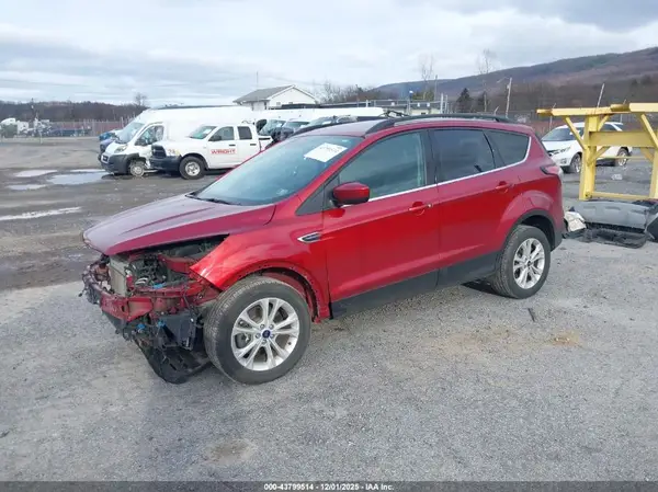 1FMCU9HD7JUA19339 2018 FORD ESCAPE - Image 2