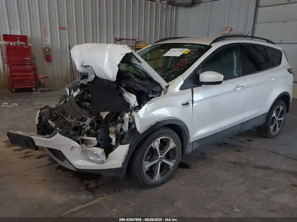 1FMCU9HD7JUA23018 2018 FORD ESCAPE - Image 2