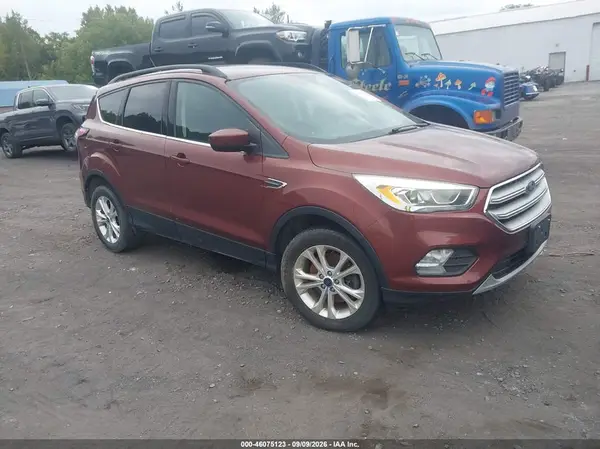 1FMCU9HD7JUA26985 2018 FORD ESCAPE - Image 1