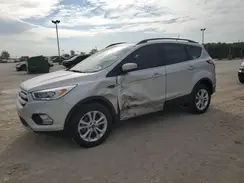 1FMCU9HD7JUA57864 2018 FORD ESCAPE