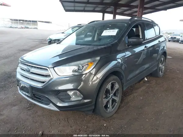 1FMCU9HD7JUA59775 2018 FORD ESCAPE - Image 2
