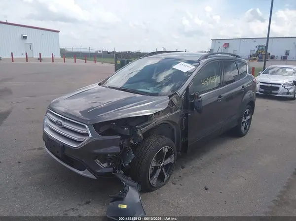 1FMCU9HD7JUA64474 2018 FORD ESCAPE - Image 2