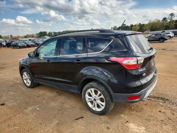1FMCU9HD7JUA99242 2018 FORD ESCAPE - Image 2