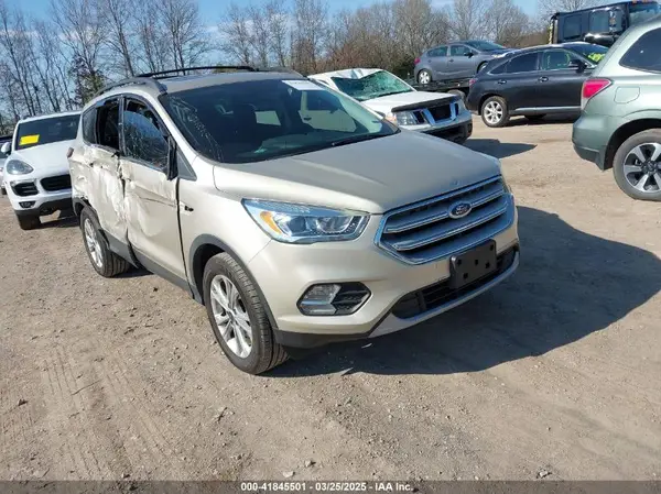 1FMCU9HD7JUB30814 2018 FORD ESCAPE - Image 1