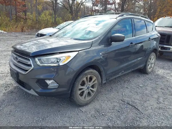 1FMCU9HD7JUB33972 2018 FORD ESCAPE - Image 2