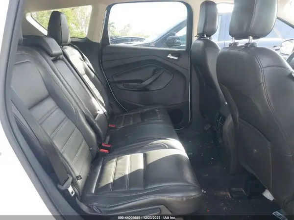 1FMCU9HD7JUB39738 2018 FORD ESCAPE - Image 8