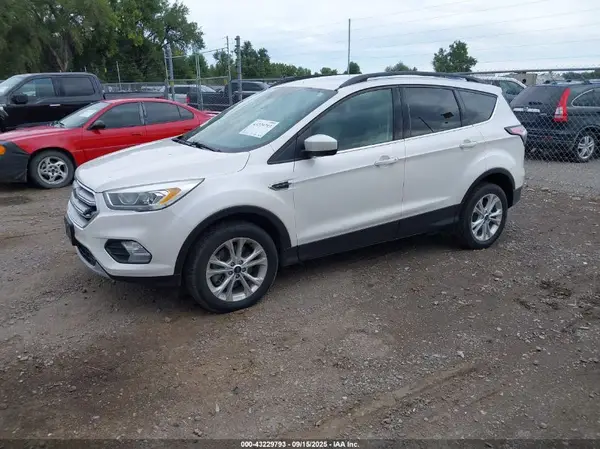 1FMCU9HD7JUB53154 2018 FORD ESCAPE - Image 2