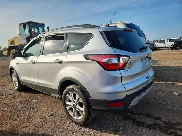 1FMCU9HD7JUB95999 2018 FORD ESCAPE - Image 2