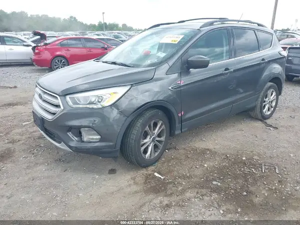 1FMCU9HD7JUC16222 2018 FORD ESCAPE - Image 2