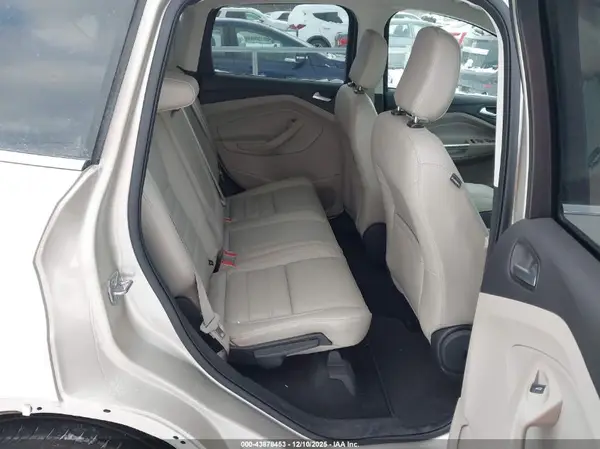 1FMCU9HD7JUC28807 2018 FORD ESCAPE - Image 8