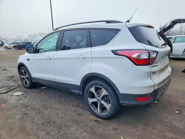 1FMCU9HD7JUC32906 2018 FORD ESCAPE - Image 2