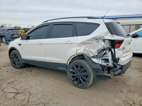 1FMCU9HD7JUC66697 2018 FORD ESCAPE - Image 2