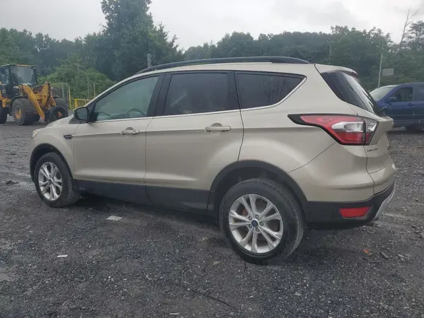 1FMCU9HD7JUD46842 2018 FORD ESCAPE - Image 2