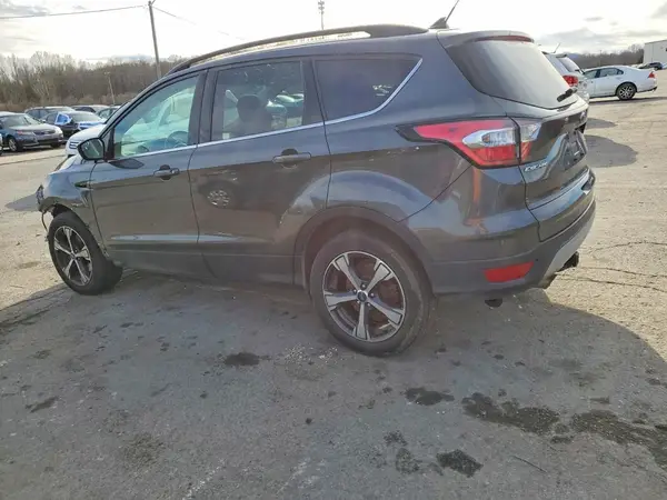 1FMCU9HD7JUD56657 2018 FORD ESCAPE - Image 2