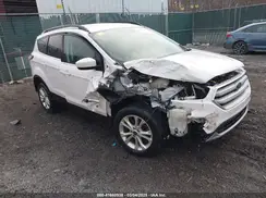 1FMCU9HD7JUD61552 2018 FORD ESCAPE