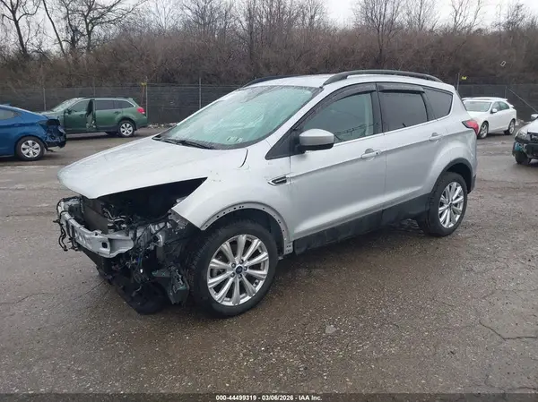 1FMCU9HD7KUA43898 2019 FORD ESCAPE - Image 2