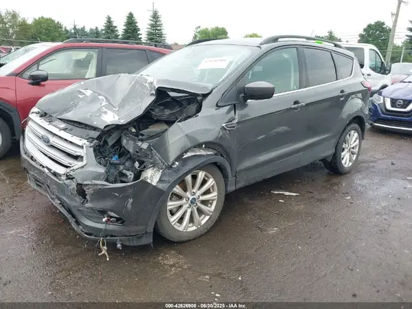 1FMCU9HD7KUA69868 2019 FORD ESCAPE - Image 2