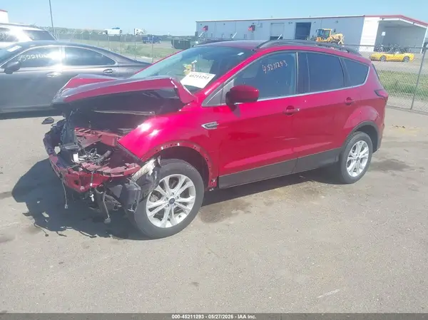 1FMCU9HD7KUA82068 2019 FORD ESCAPE - Image 2