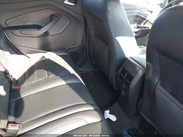 1FMCU9HD7KUA98500 2019 FORD ESCAPE - Image 8