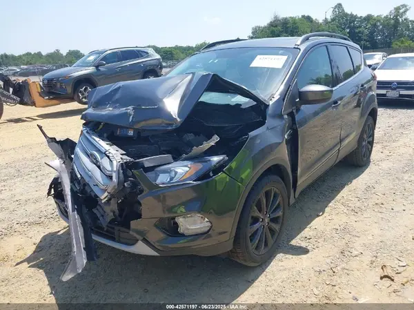 1FMCU9HD7KUB76483 2019 FORD ESCAPE - Image 2