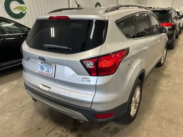 1FMCU9HD7KUC07621 2019 FORD ESCAPE - Image 2