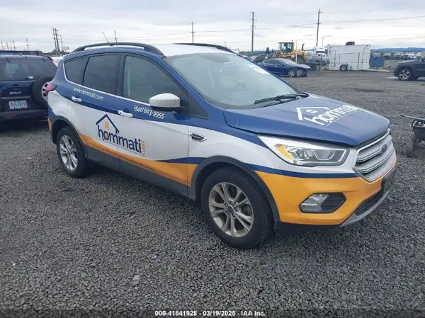 1FMCU9HD7KUC30199 2019 FORD ESCAPE - Image 1