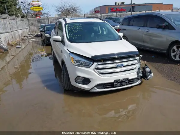 1FMCU9HD8JUA13016 2018 FORD ESCAPE - Image 1