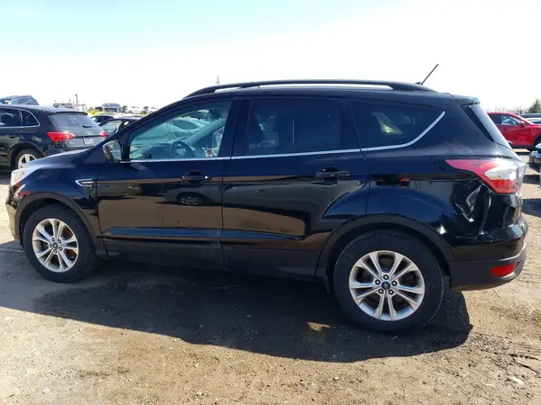 1FMCU9HD8JUA45030 2018 FORD ESCAPE - Image 2