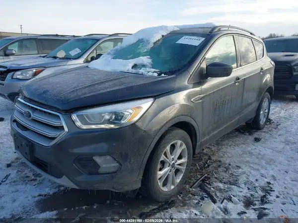 1FMCU9HD8JUA61972 2018 FORD ESCAPE - Image 2