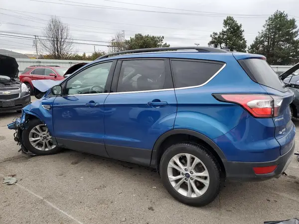 1FMCU9HD8JUA72681 2018 FORD ESCAPE - Image 2