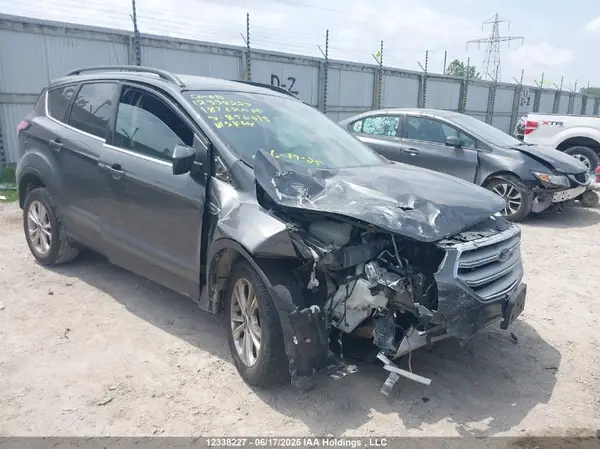 1FMCU9HD8JUB56015 2018 FORD ESCAPE - Image 1