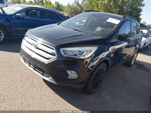 1FMCU9HD8JUB61358 2018 FORD ESCAPE - Image 2