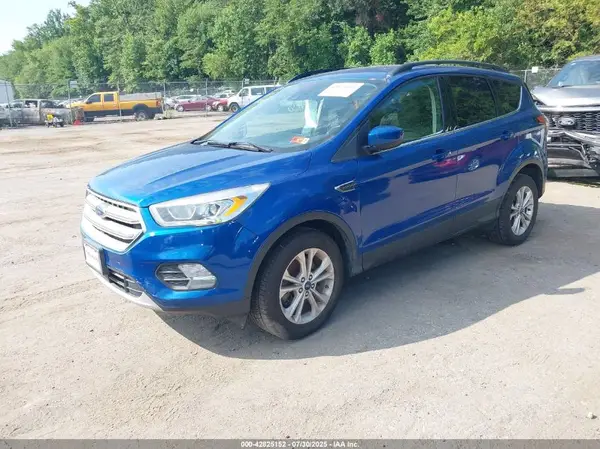 1FMCU9HD8JUB66138 2018 FORD ESCAPE - Image 2