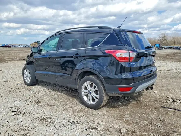 1FMCU9HD8JUB68648 2018 FORD ESCAPE - Image 2