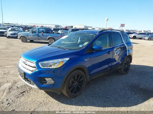 1FMCU9HD8JUB72120 2018 FORD ESCAPE - Image 2
