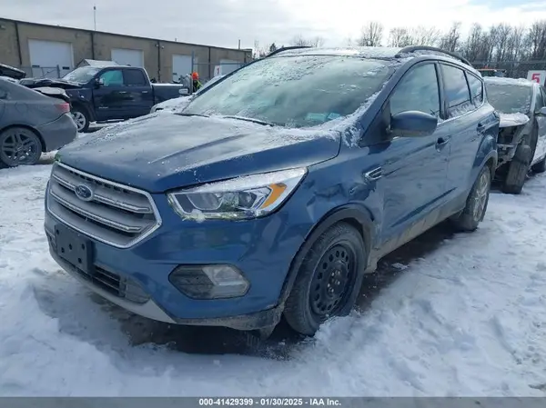 1FMCU9HD8JUB78872 2018 FORD ESCAPE - Image 2
