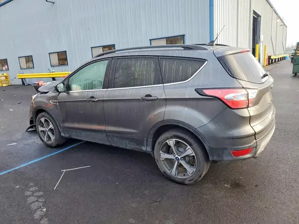 1FMCU9HD8JUB84493 2018 FORD ESCAPE - Image 2