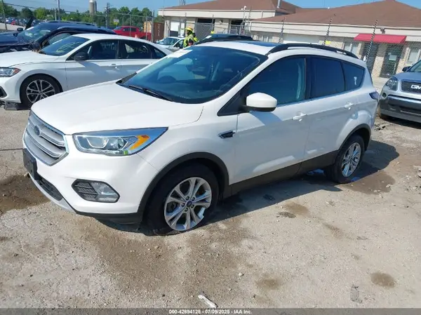 1FMCU9HD8JUB86549 2018 FORD ESCAPE - Image 2