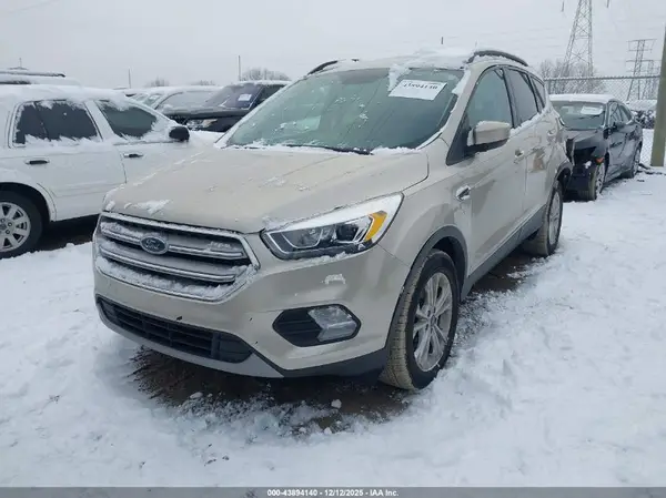 1FMCU9HD8JUB87572 2018 FORD ESCAPE - Image 2