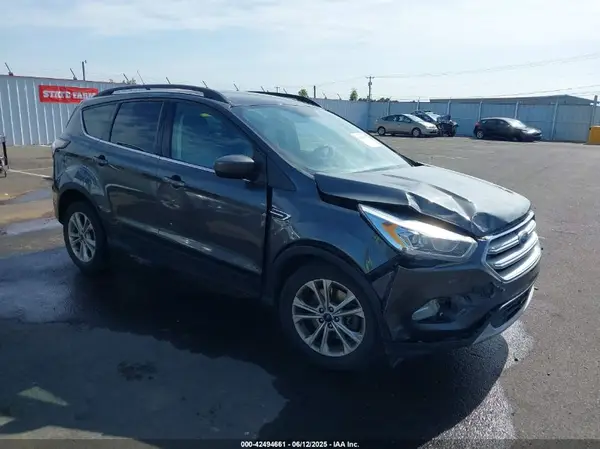 1FMCU9HD8JUB91024 2018 FORD ESCAPE - Image 1