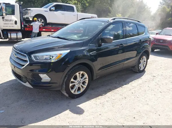 1FMCU9HD8JUC04578 2018 FORD ESCAPE - Image 2