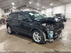 1FMCU9HD8JUC25351 2018 FORD ESCAPE