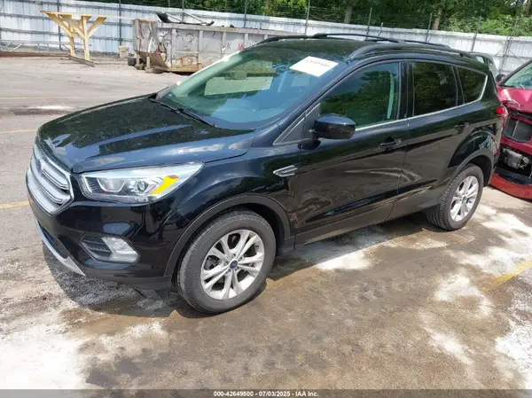1FMCU9HD8JUC32784 2018 FORD ESCAPE - Image 2