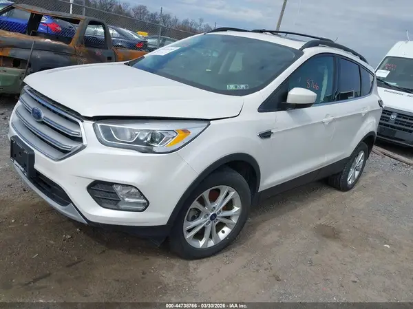 1FMCU9HD8JUC55658 2018 FORD ESCAPE - Image 2