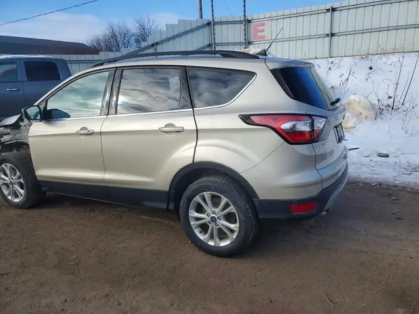 1FMCU9HD8JUC74971 2018 FORD ESCAPE - Image 2