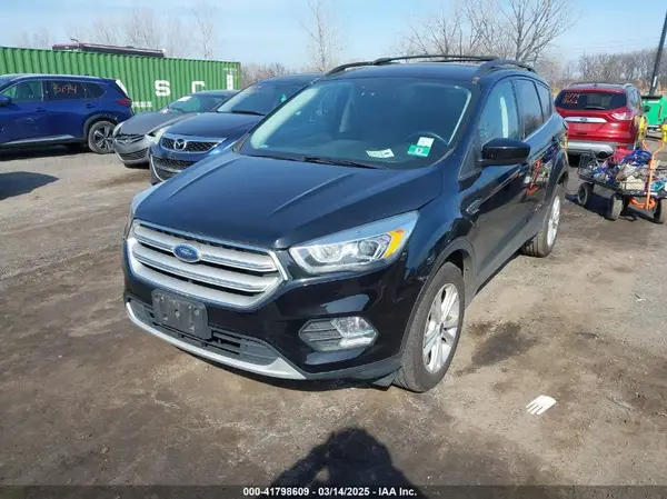 1FMCU9HD8JUD33145 2018 FORD ESCAPE - Image 2