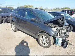 1FMCU9HD8JUD48101 2018 FORD ESCAPE