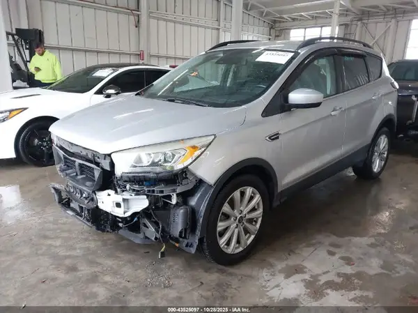 1FMCU9HD8KUA01384 2019 FORD ESCAPE - Image 2