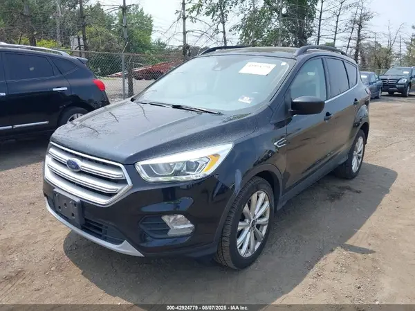 1FMCU9HD8KUA08951 2019 FORD ESCAPE - Image 2