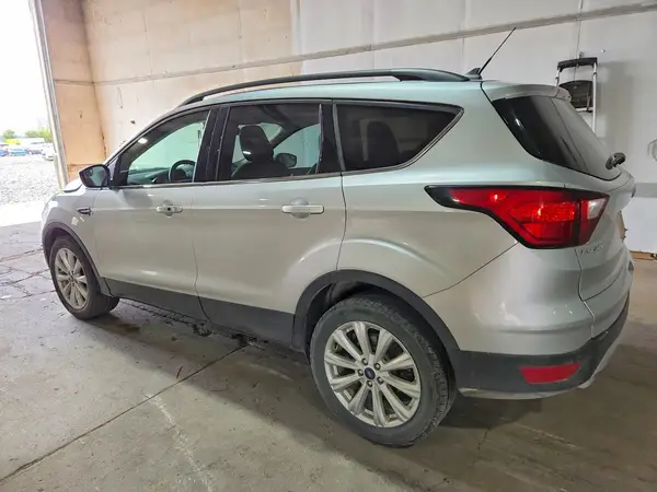 1FMCU9HD8KUA70334 2019 FORD ESCAPE - Image 2